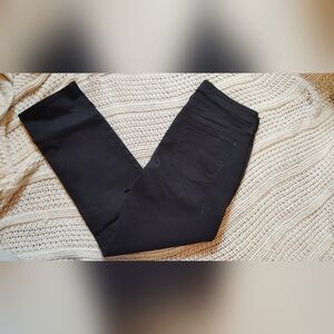 Universal Threads High Rise Slim Straight Black Jeans! Size 8 !